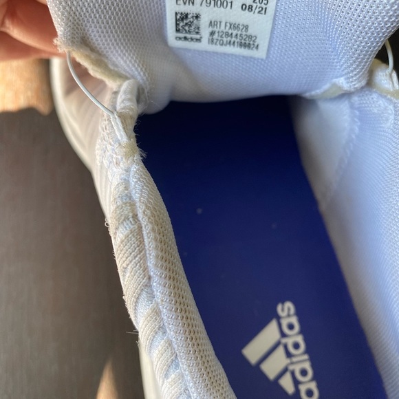 Addidas girls cleats/shoe with boa laces. Excellent condition. - Picture 5 of 6